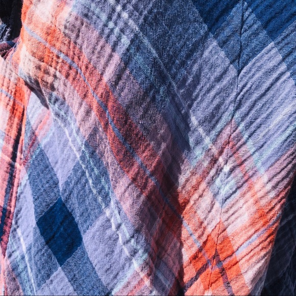 Cloth & Stone Tie Front Top Size Medium - Picture 3 of 5